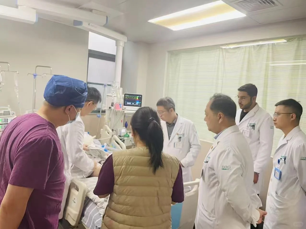 ICU multidisciplinary rounds at BDG