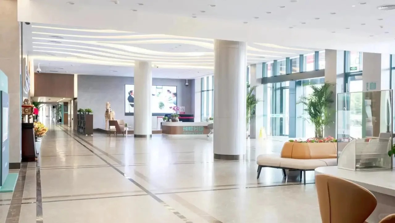 Main hospital lobby at Shanghai Donglei Brain Hospital